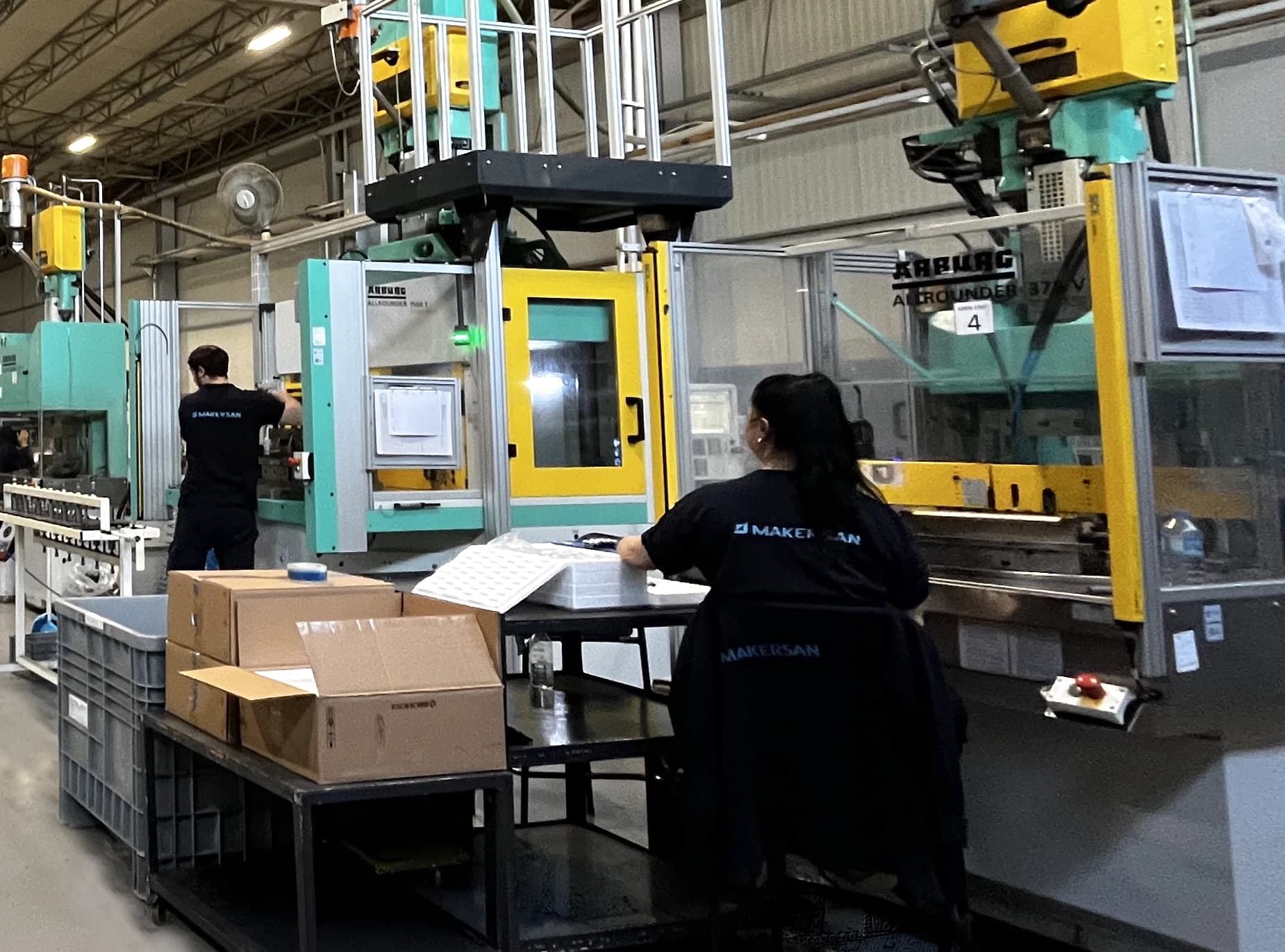 Plastic injection molding machine at Makersan