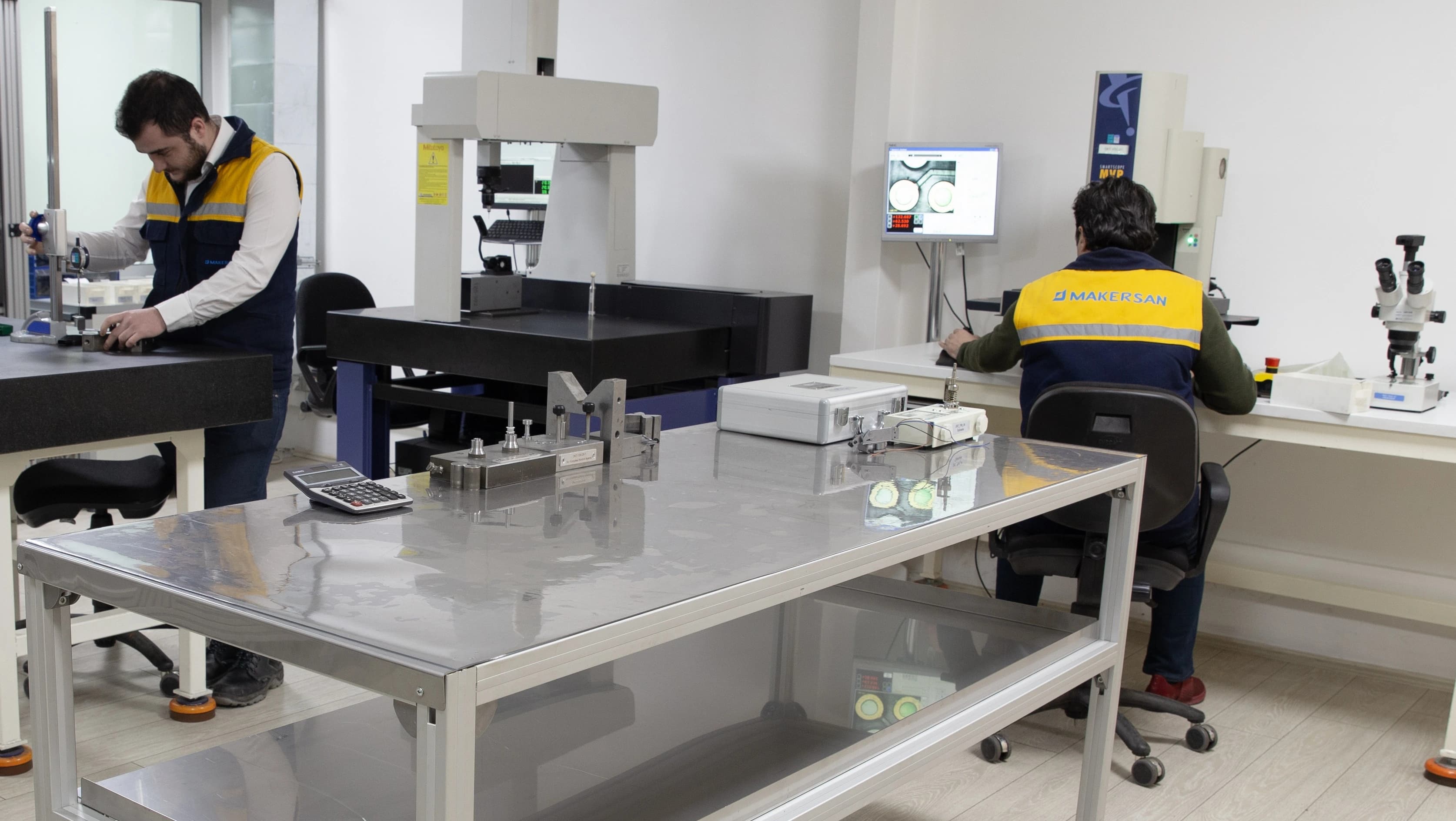 Dimensional inspection in the Makersan metrology lab