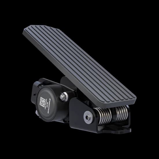 Makersan MO 129 floor-mount accelerator pedal with ribbed treadle and metal case.